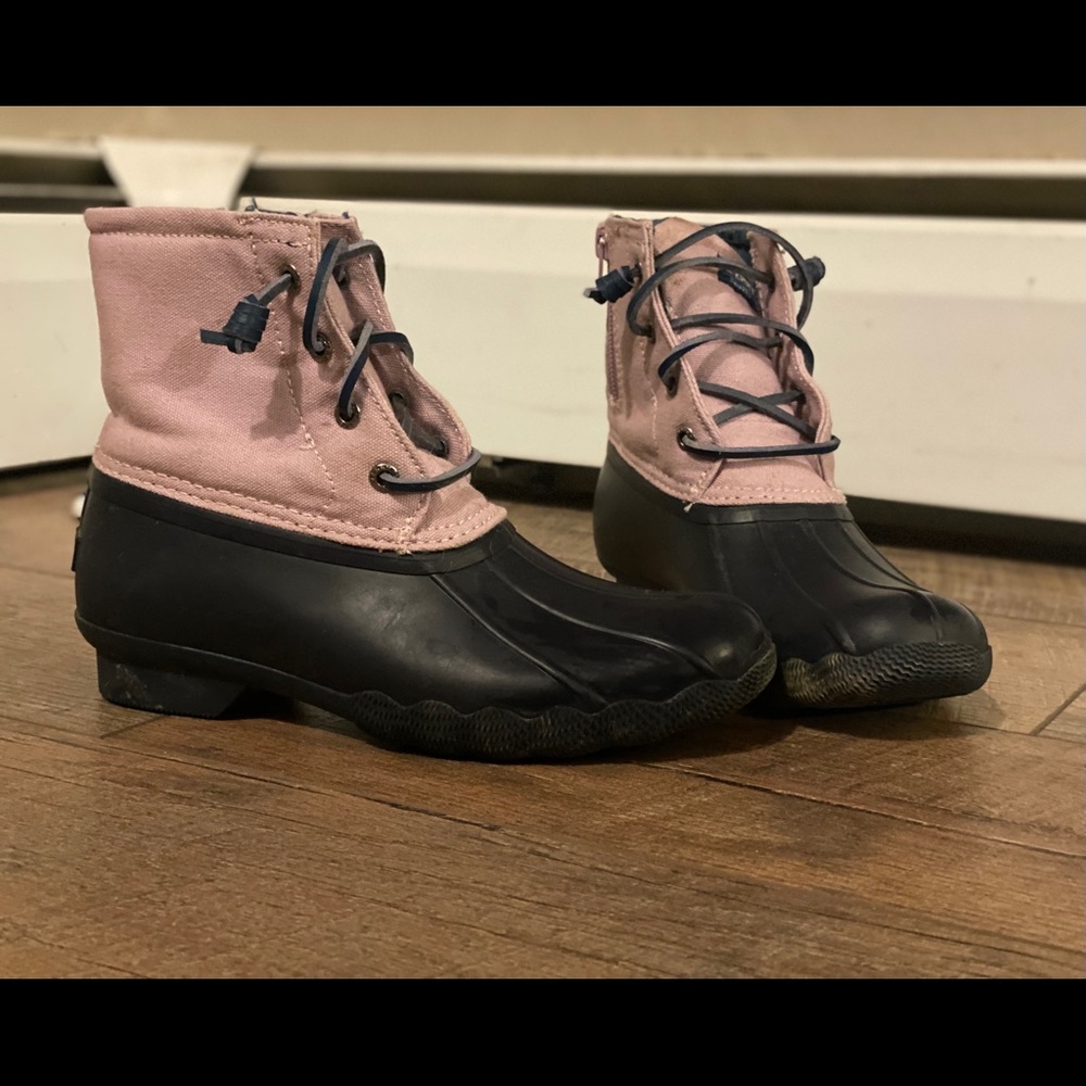 Girls size 2 duck boots